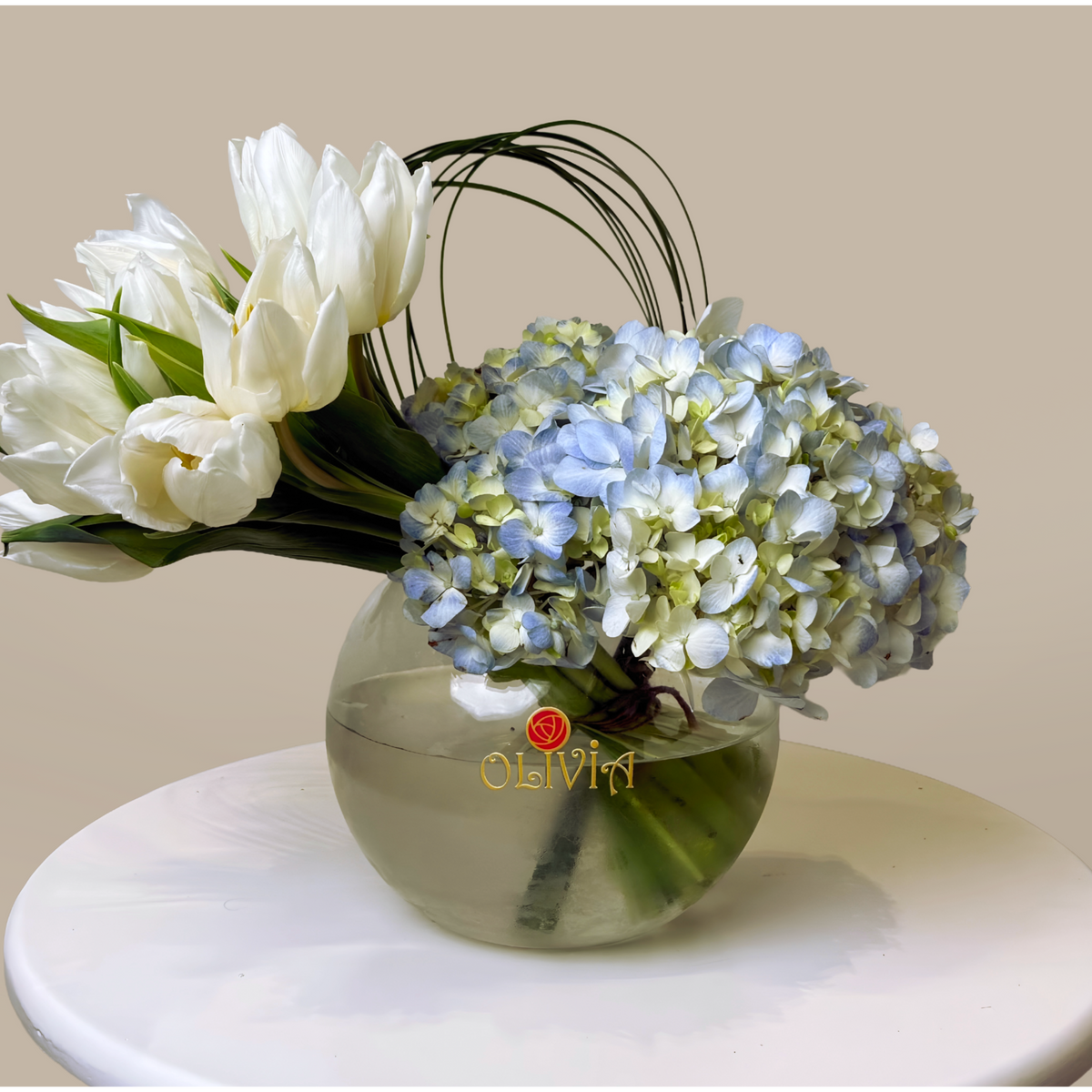 HYDRENGA LIGHT BLUE WITH ELGENT TULIPS